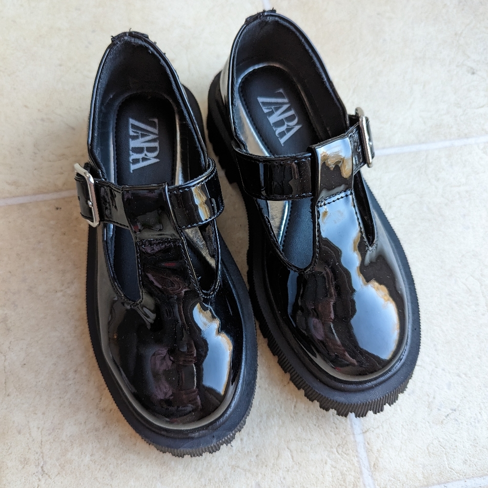 Zara girl dress shoes 29 size